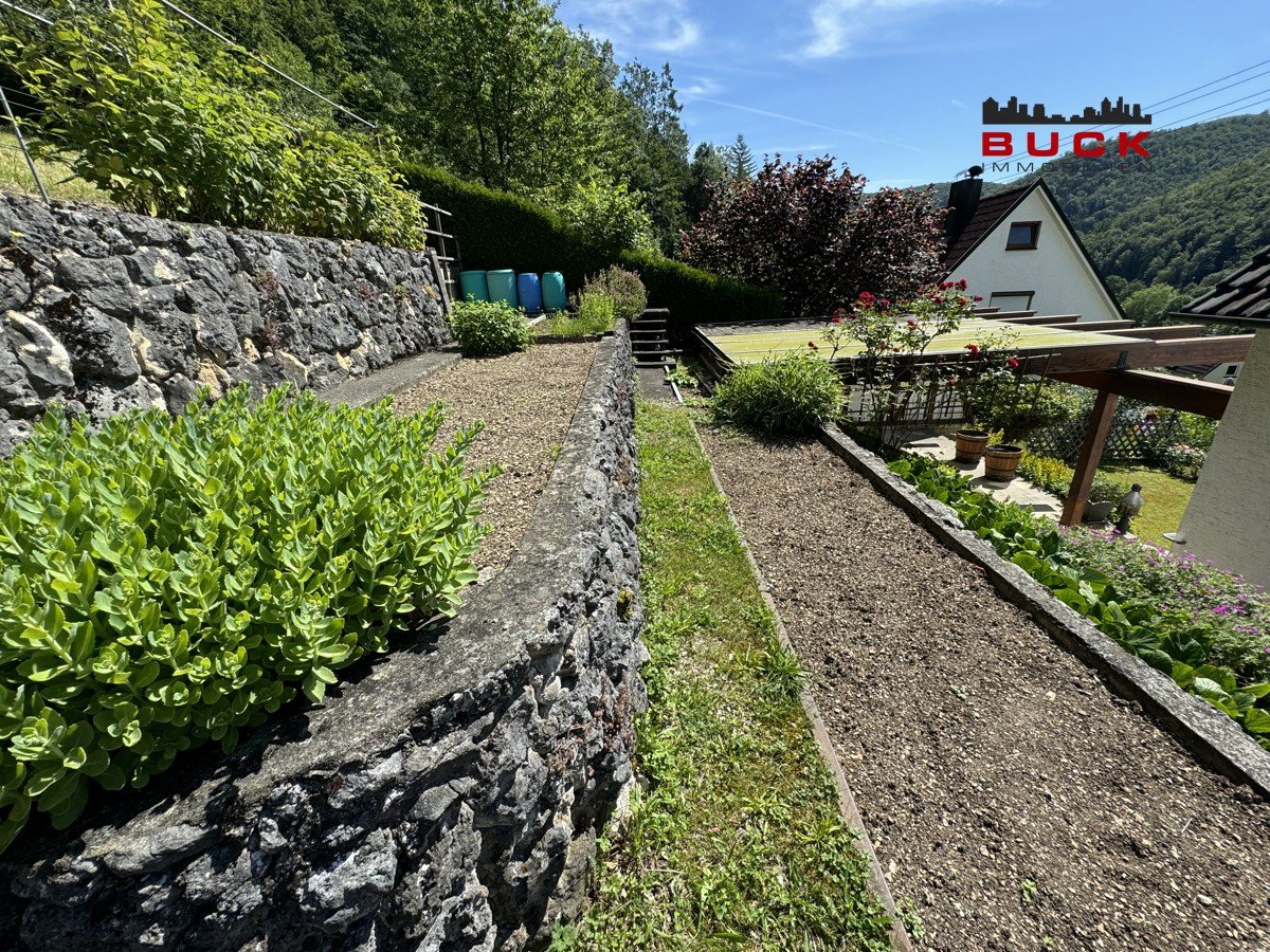 Garten terrassiert