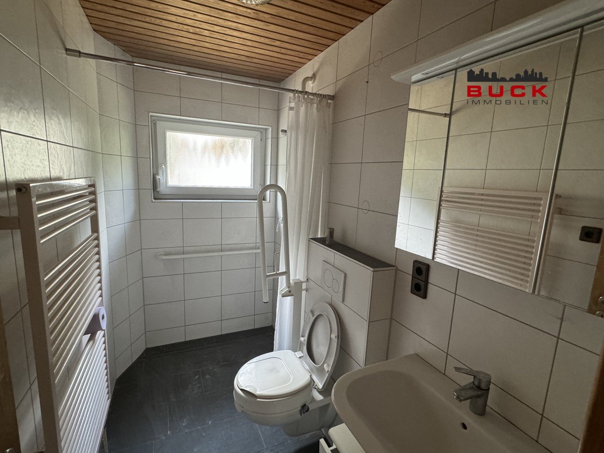 Badezimmer EG